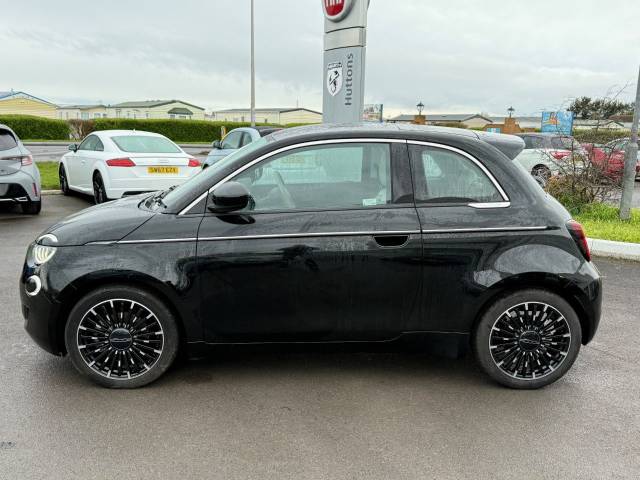 2023 Fiat 500 La Prima