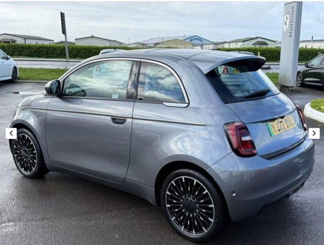 2022 Fiat 500 La Prima