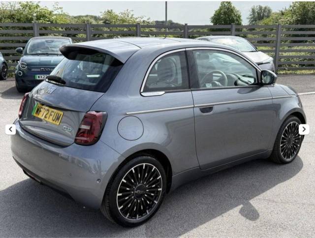 2022 Fiat 500 La Prima
